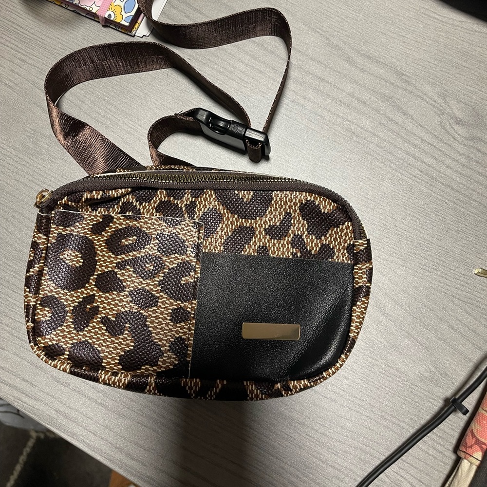 Leopard crossbody bag new
